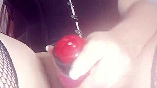 mi madrastra es mi puta le dejo dinero y se masturba el culo y la concha gritando mi nombre una delicia en mexicana en usa 2