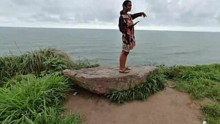 Aventura na praia lukas enfiou o pau na buceta da safada magrinha at� o fim