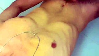 Masturba��o Quente No Banheiro