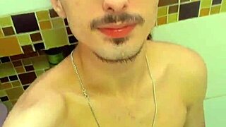 Masturba��o Quente No Banheiro