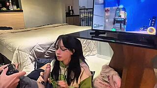 Ecstatic blowjob during Call of Duty 3 with Amberzinha