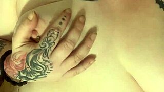 Beautiful Chubby Redhead Masterbates With Wet Pussy