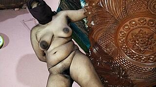 Newly married wife pounded by 19yo Indian stud, loving his big cock! 😍