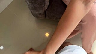 girl next door huge butt needs help creampie