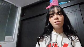 Laura is fucked by her brother-in-law in hiding from everyone riding with her sexy body