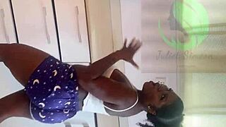 the hottest chef offers her wet pussy for you to eat