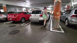Trashy Kiwi Slut Shows Off At The Mall And On A Busy Public Street