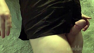 Chubbykaot grinding the table