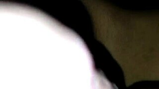 นักศึกษาสาวสวยที่ชอบให้ฉันเย็ดหีเป็นอย่างมากจนน้ำแตก