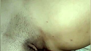 dedilhando a buceta e o cu da bailey quinn