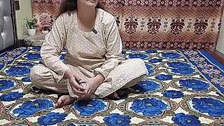 Pakistani Girl Fucked Hard in Doggystyle by Her Arabic Boss Hindi Audio