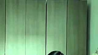 Sapphire Uses Huge Bbc Dildo On Her Wet Pussy To Cum