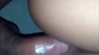 Le subo la falda a mi cuñada y le meto la verga directo al coño hasta inundarla de semen