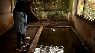 An impressive and unprecedented sex scene in gogo in the adultery of a couple in black africa by a colleague who after having fuck the wife in front of the husband also fucks the husband in front of t 😲