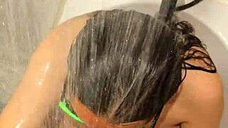 hot wifes streamy bath blowjob and handjob with fiery nails