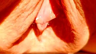 Maturemons sexy mature shows huge wet pussy