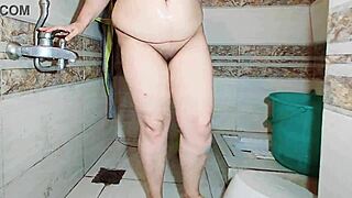 Muslim BBW Wife Caught On Camera While Taking Bath Naked Indian Big Ass Big Boobs And Big Pussy