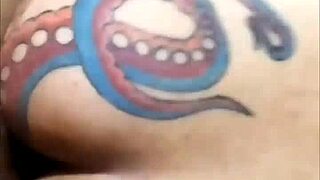 Latina Amateur in Outdoor Public Scene