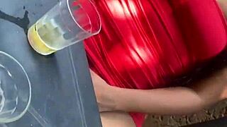 'Exibida no bar com um homem casado!'