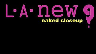 Fresh-faced blonde model naked in close-up 😍