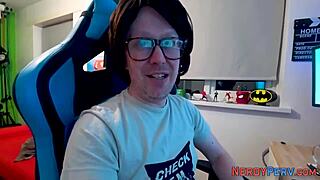 newbie eaten out by nerd 😈