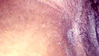 the ebony wife got a QUICK CUM during her massage