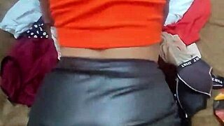 i fucked the delivery guy bareback and got creampied sorry love 😈🍑