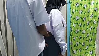 卒業祝いに彼氏とハメる18+女子の熱いセックス