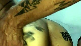 Foda No Banheiro Com Morena Rabuda Termina Com Leite Na Cara