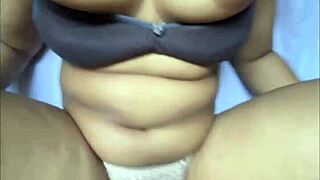 Hot Desi Model Performs Viral Bedroom Acts