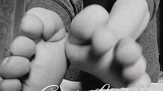 Raw Amateur Bare Feet Fetish