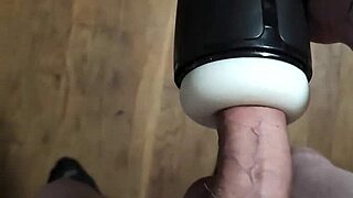 Amateur Plays With New Masturbator!