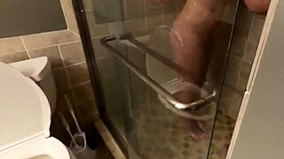 stepdaughter caught peeping stepfather and sucks his dick with lovely finish 😘