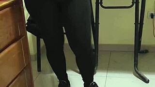 venezuelan employee flirting