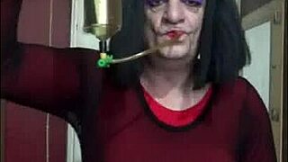 Bisexual Crossdresser Intensely Fills Himself Up