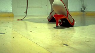 Dominatrix mistress april - two mistresses and a sissy whore 😈