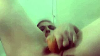 i fucked my pussy and ass with carrots for dp... oops