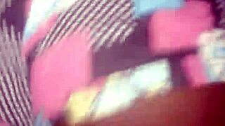 Shaking that ass in threesome anal fuck!