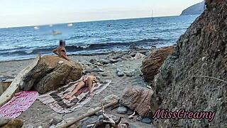 2 flashing my pussy in front of a guy in public beach and he helps me squirt - its very risky - misscreamy
