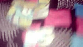 Shaking that ass in threesome anal fuck!