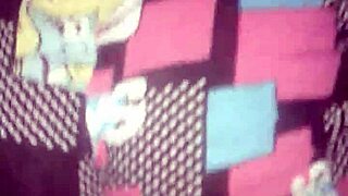 Shaking that ass in threesome anal fuck!