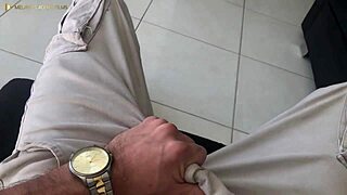 vecina me regalas un taza de azucar y yo te doy mi polla - bbw de enorme culo