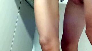 i fucked her old amateur pussy so much that i asked to cum inside