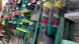 Esposa Se Exibe Sem Calcinha Em Público