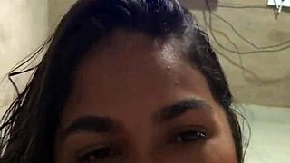 fui jogar videogame ele nao se aguentou de tesao me chupou e gozou gostoso