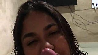 fui jogar videogame ele nao se aguentou de tesao me chupou e gozou gostoso