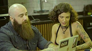 Tattooed Rocker Pounds Big Ass Girlfriend's Juicy Holes Hard