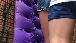 comendo o cuzinho da casada na favela com sex toy bem fundo