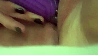 Chubby Babe Toys Her Dripping Wet Pussy Quick