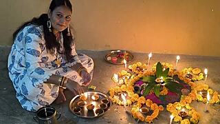 Muscular Housewife Deepthroats Monster Cock On Diwali